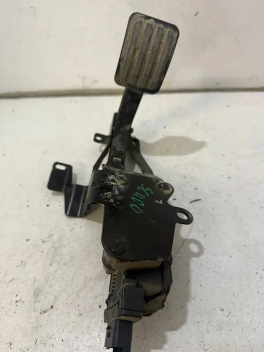 Pédale d'accélérateur OEM 1401280880 pour Fiat Scudo image 2