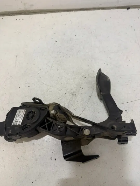 Pédale d'accélérateur OEM 1401280880 pour Fiat Scudo image 3