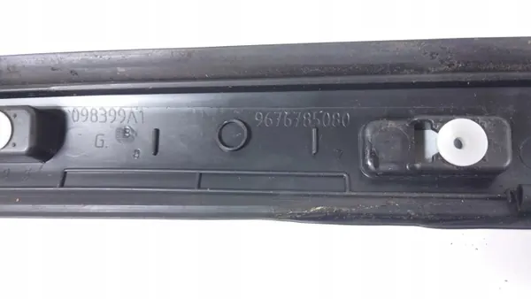 Citroen C4 Picasso II Linke Windschutzscheibenleiste 9676785080 image 5