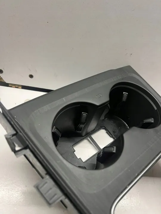 Pieza interior OEM 8W2864261 para Audi A4 S4 B9 image 5