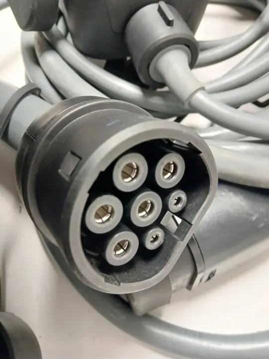 Cabo de carregamento BMW OEM 5A138C8 para veículo elétrico image 4
