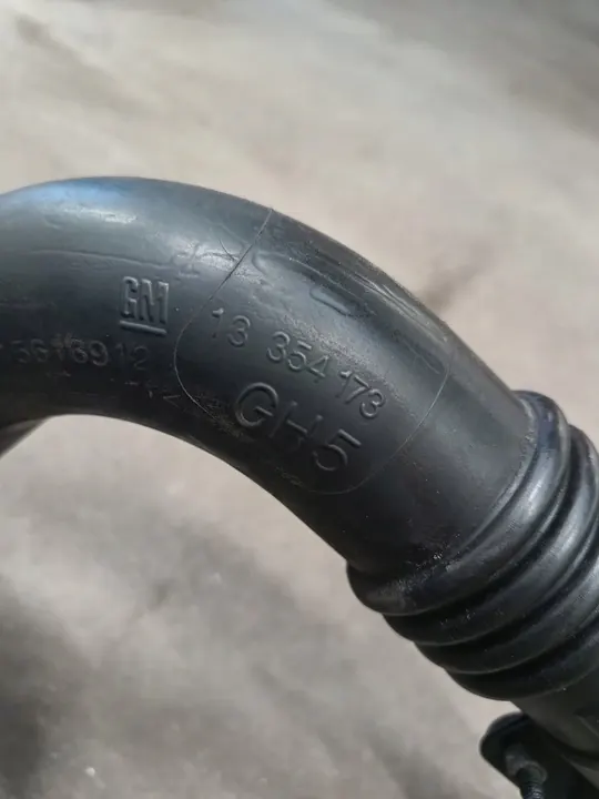 OPEL ZAFIRA C 1.4 TURBO Manguera Intercooler image 2