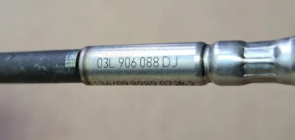 Uitlaatgastemperatuursensor VW Transporter OEM 03L906088DJ image 4