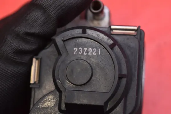 Drosselklappe Opel Astra 3 III H 1.6 16V 2004-2007 image 8