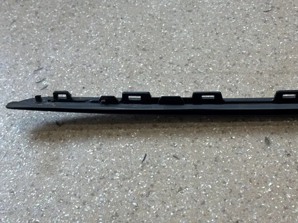 Frontscheibe Dichtung rechts OEM LPV17303 - Gebraucht image 10