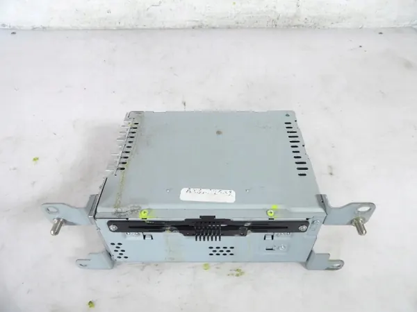Radio Ford Fusion II OEM HS7T-19C107-ZB Usado image 2