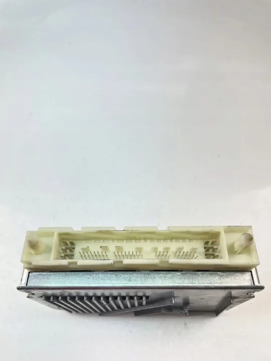 Ordinateur de boîte Volvo OE d'occasion OEM 28200383 image 3