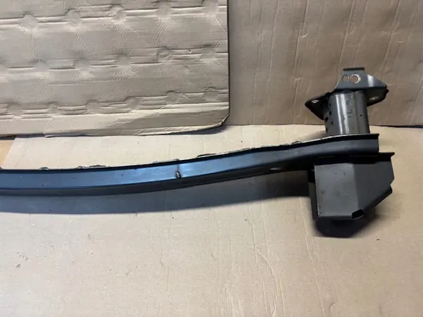 Renfort de pare-chocs avant Honda CR-V IV OEM image 4