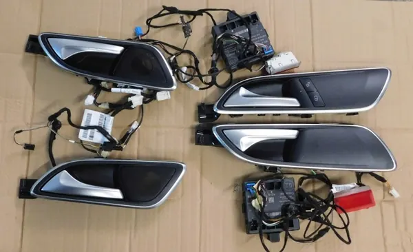 Kit de Maçanetas Porta LED W246 LIFT 2018 - OEM image 3