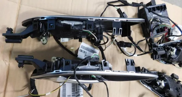 Kit de Maçanetas Porta LED W246 LIFT 2018 - OEM image 7