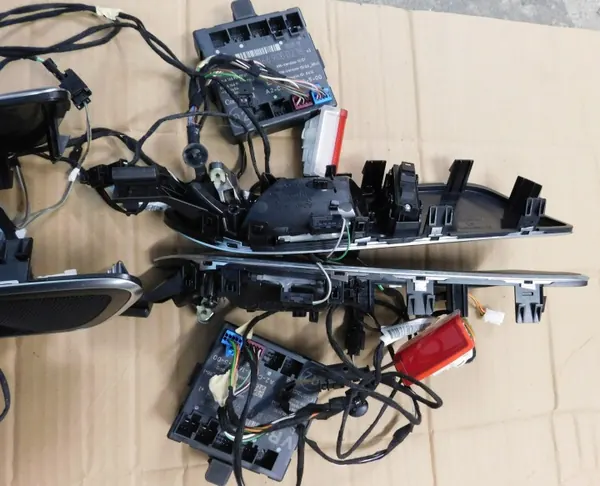 Kit de Maçanetas Porta LED W246 LIFT 2018 - OEM image 8