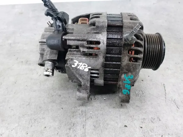 Alternador KIA SORENTO I 2.5 CRDI OEM 37300-4A112 image 9