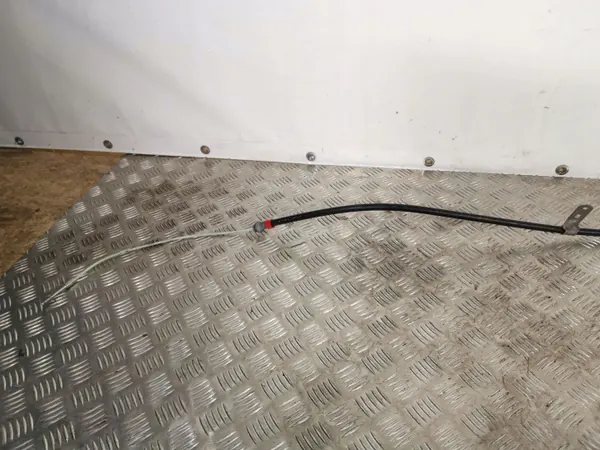 Infiniti Q50 käsijarrunahka OEM FBZ7618 image 3