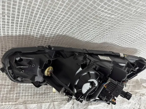 Faros delanteros derecho Mitsubishi Lancer X image 3