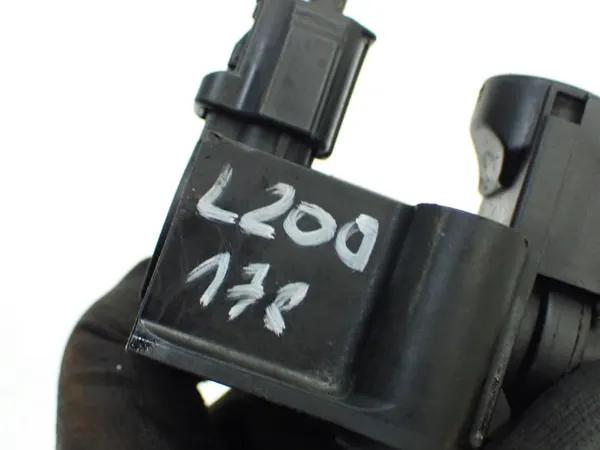 Soupape de sous-pression turbo OEM 8657A126 Fiat Fullback image 7