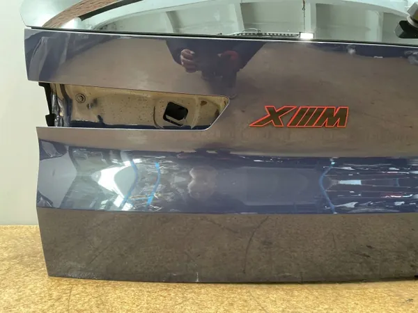 BMW XM G09 Achterklep OEM P9N Kleur image 4