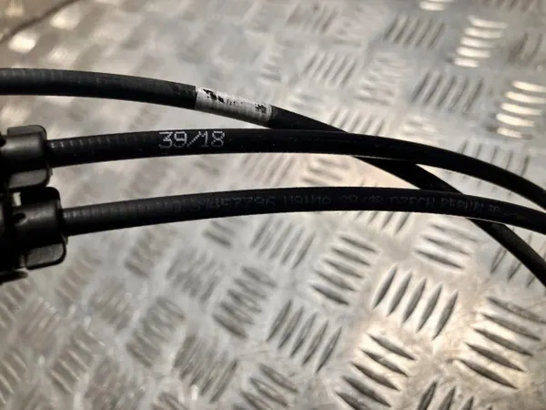 Volvo motorkapsluitkabel OEM 31457796 voor XC40 image 3