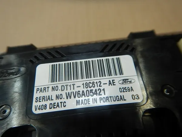 Panneau de climatisation Ford Transit CONNECT Tourneo OEM image 8