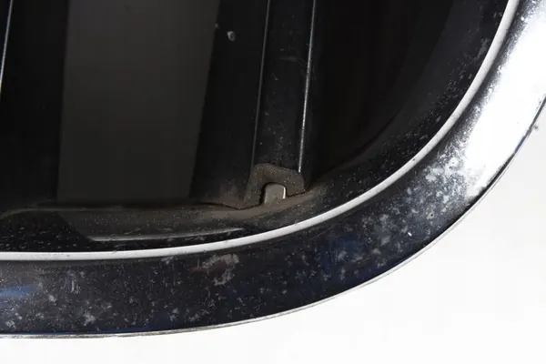 BMW X5 E70 X6 E71 Right Grill 7157688 image 5