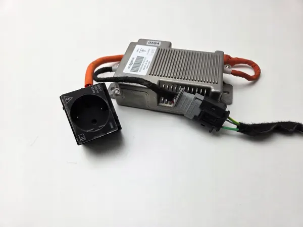 OEM YH01 20R PARTNER 0594 Enchufe Convertidor Usado image 3