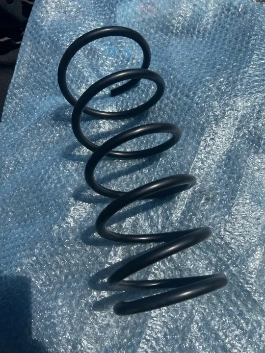 Toyota Yaris I Vorderfeder OEM Aufhängung image 2
