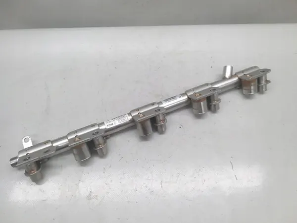 Rampe d'injection Ford OE d'occasion 2.0 EcoBoost FB5E-9F797-AD image 2