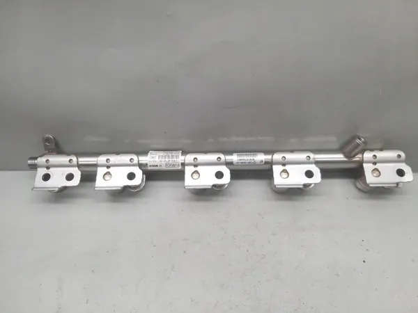 Rampe d'injection Ford OE d'occasion 2.0 EcoBoost FB5E-9F797-AD image 4