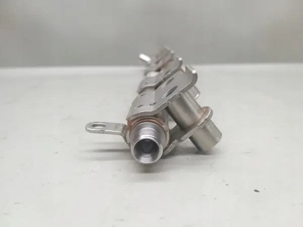 Rampe d'injection Ford OE d'occasion 2.0 EcoBoost FB5E-9F797-AD image 6