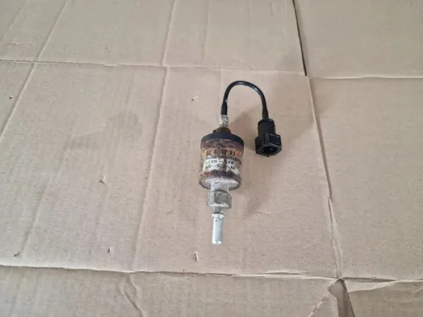 Polttoainepumppu autonominen lämmitin Ford Transit Connect AV619350AA image 2