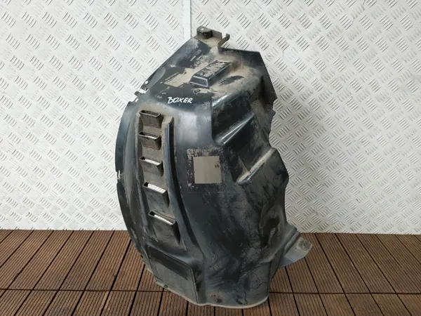 OEM 1306371070 Fram Vänster Hjulhus - Begagnad image 2