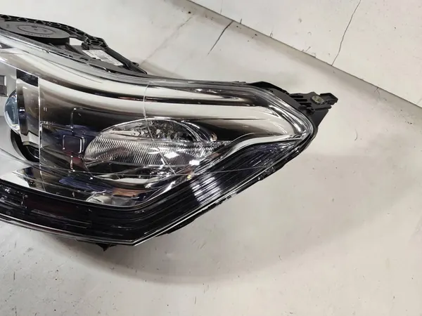 Faros Xenón Delantero Izquierdo Citroen C5 III X7 OEM 89903366 image 2
