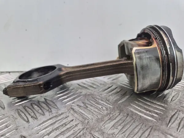 Piston avec Bielle OEM 084220 BMW X5 E70 image 4