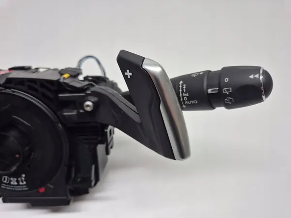 PEUGEOT 3008 II Combinatieschakelaar Origineel 2016- image 3