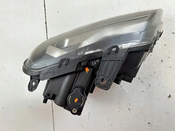 2010 Volkswagen Amarok Etuvalo 2H1941015M image 2