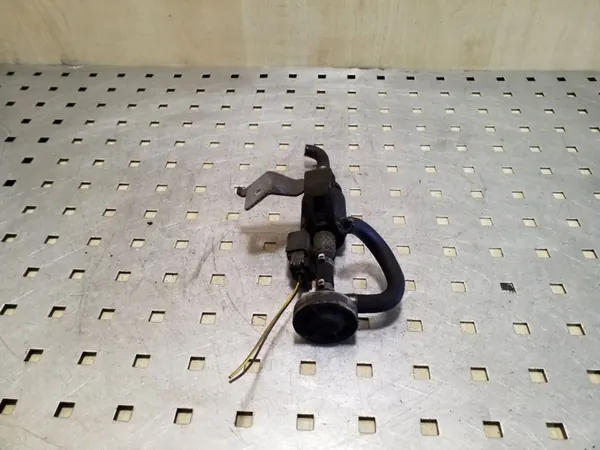 AUDI Q7 4L Polttoainepumppu Webasto OEM VAL13672 image 3