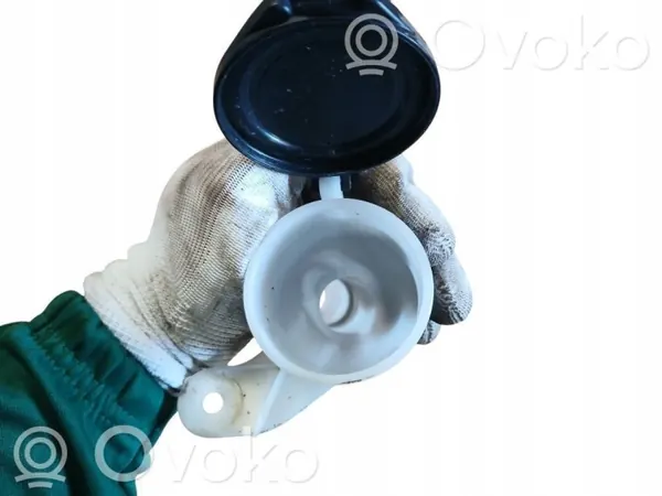Toyota OE 000127 Spolarvätskeinloppsrör - Begagnad image 6