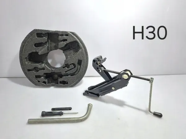Kit d'outils Audi A3 S3 8P 2008 OEM 1K0011031J image 2