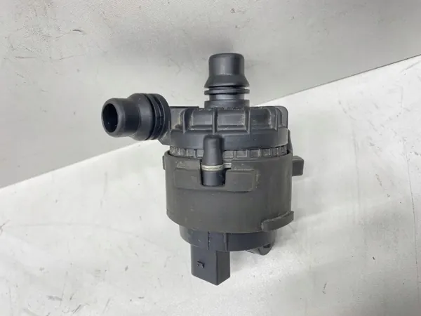 Pompe à eau BMW OEM 9455034 - État utilisé image 5
