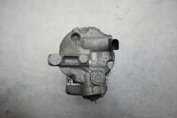 Ilmastointikompressori SEAT LEON II 1P image 2