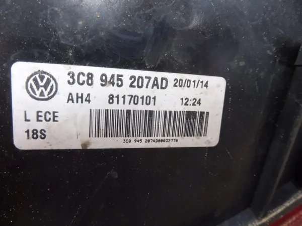 VW CC Lift Luz Trasera Izquierda Fender Usada 3C8945207AD image 10