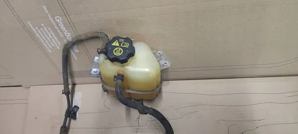 Koelvloeistof expansietank CHEVROLET SPARK M300 + Slangen image 2