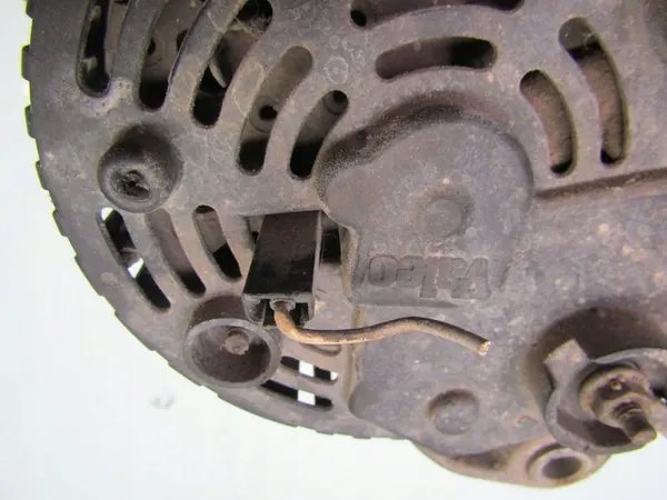 MOVANO 00R 2.5 D Alternator image 8