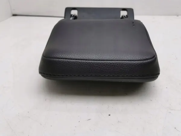 Volvo XC90 2005 Lado direito Apoio de cabeça 3ª fila OEM AMD133182 image 3