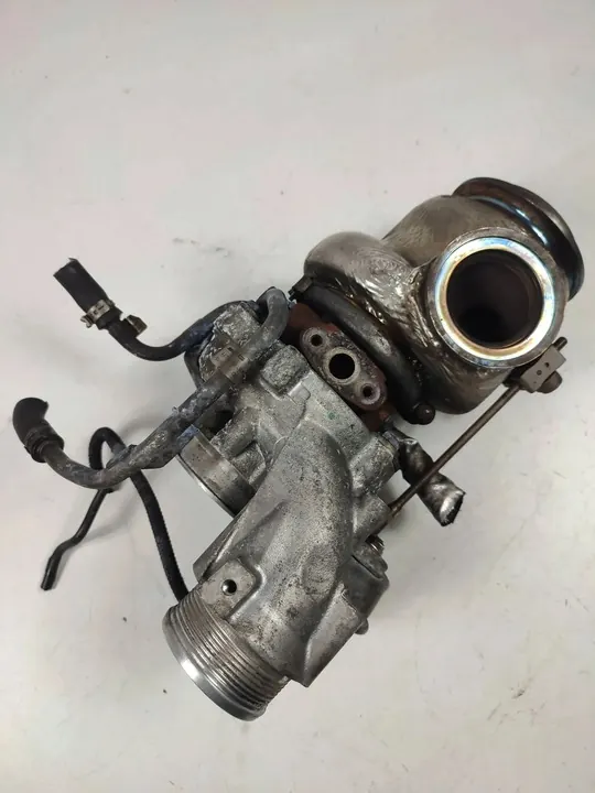 Mercedes 4.0 AMG V8 A1770903500 image 2