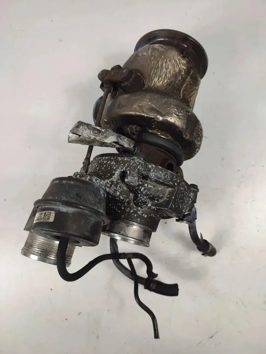 Mercedes 4.0 AMG V8 A1770903500 image 3