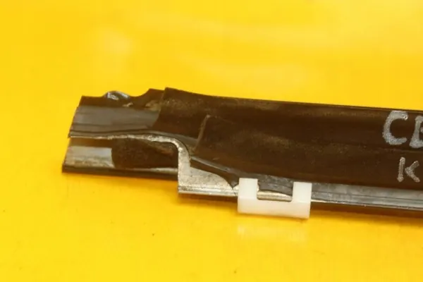 Joint de Porte OEM 758 Droit Avant Kia Ceed I image 4