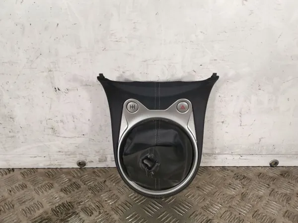 Bastidor izquierdo Nissan 370Z OEM FBZ10417 - Usado image 2