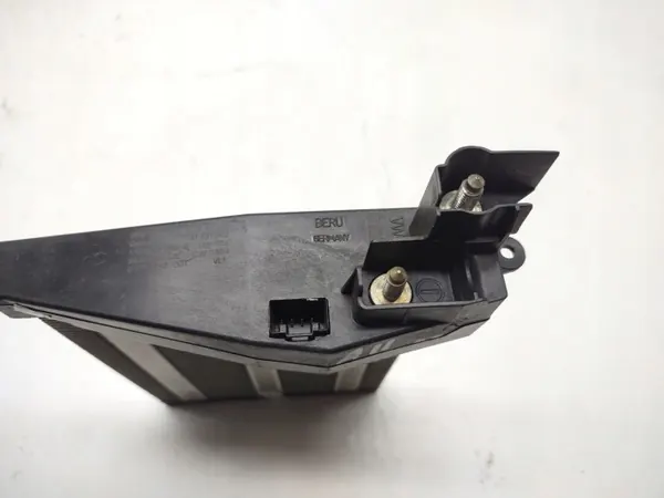 OEM 1K0963235E Sähkölämmitin VW Group malleille image 3