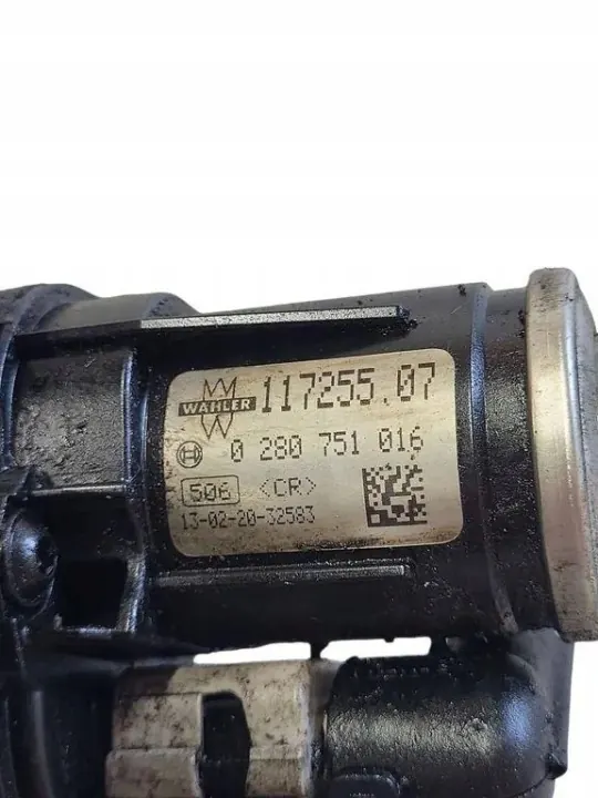 Válvula EGR VW OEM 11725507 para Passat B7 1.6 TDI image 6