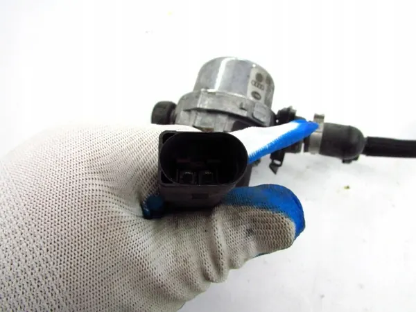 AUDI A6 C6 Extra Rempomp 8E0927317D image 3